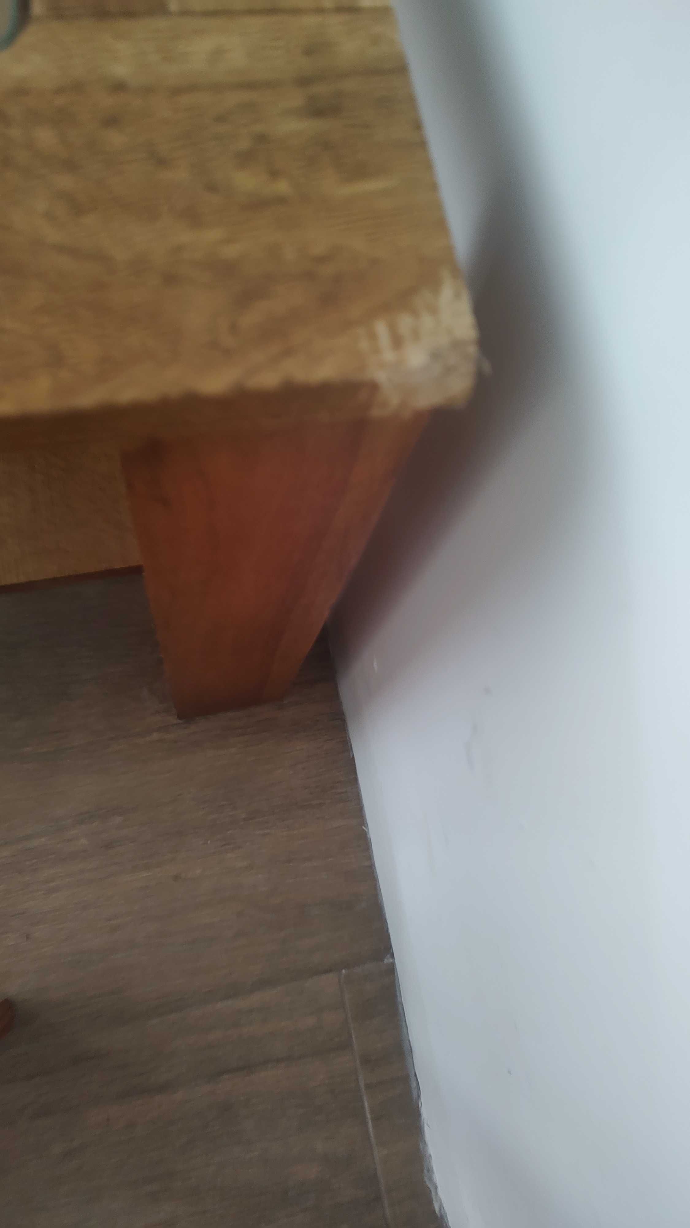 Stolik kawowy drewniany z szybą