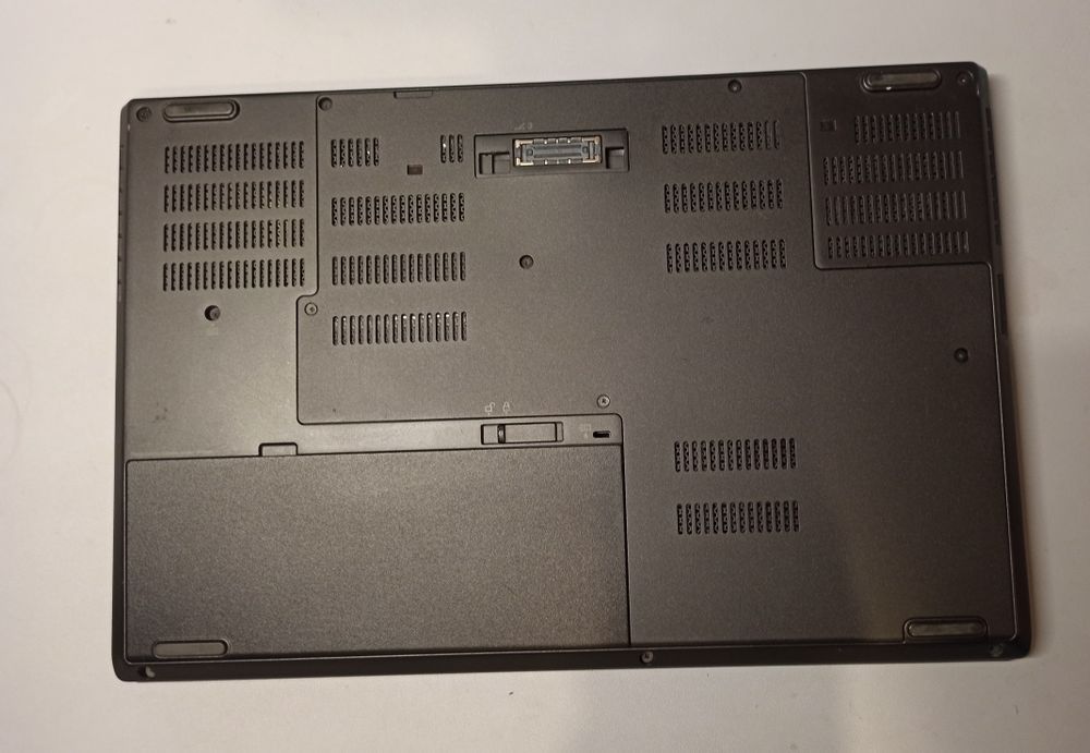 Mocny ThinkPad P50 i7-6700HQ+NVIDIA quadro/16GB RAM/+ stacja usb-C