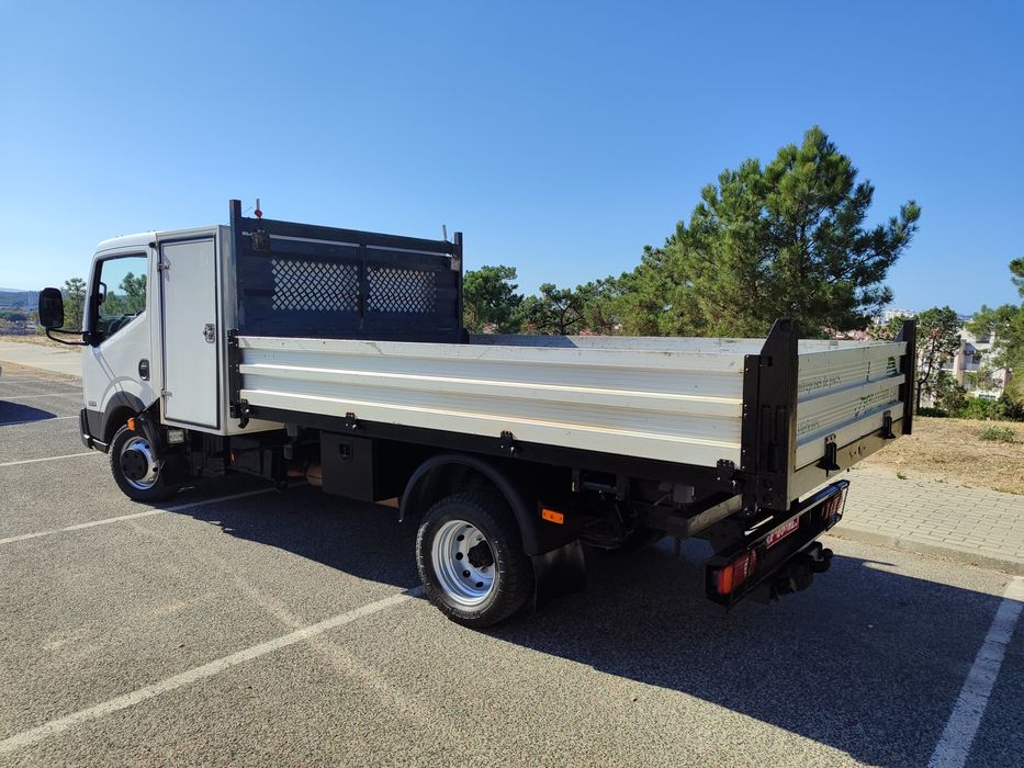 Nissan Cabstar 2.5DCI 35-14