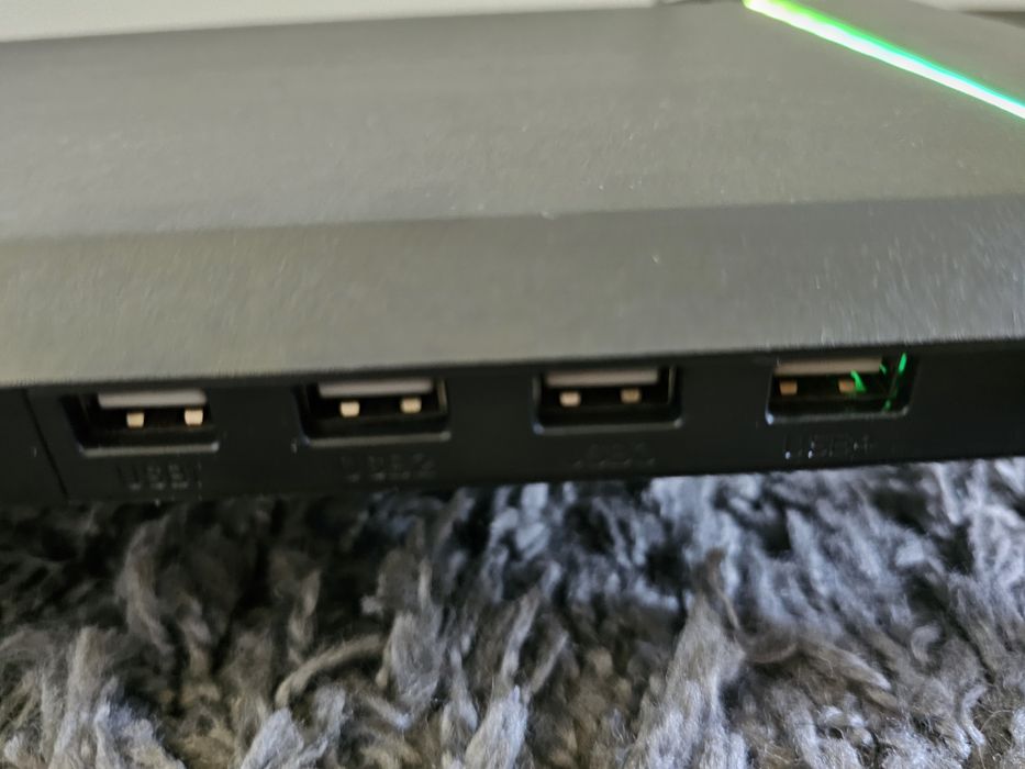 Podstawka pod monitor na biurko gaming RGB hub USB