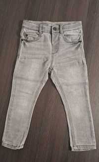Spodnie jeansowe marki Zara rozmiar 92