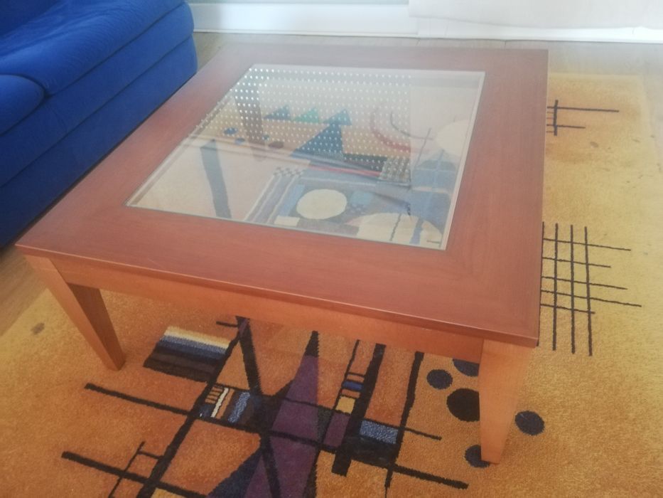 Mesa de Centro/Apoio