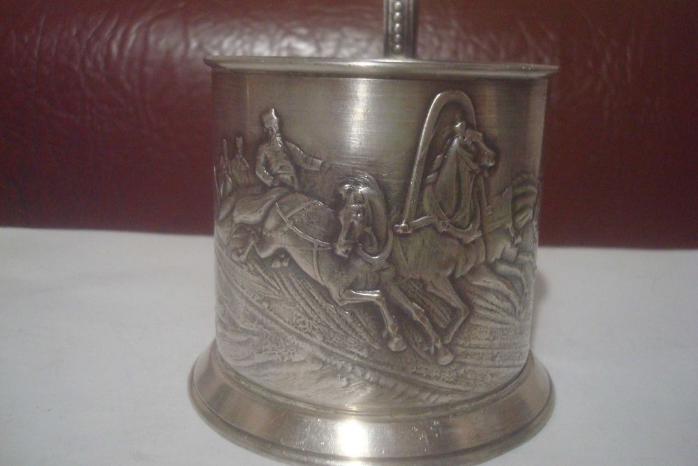 Продам подстаканник "Тройка"