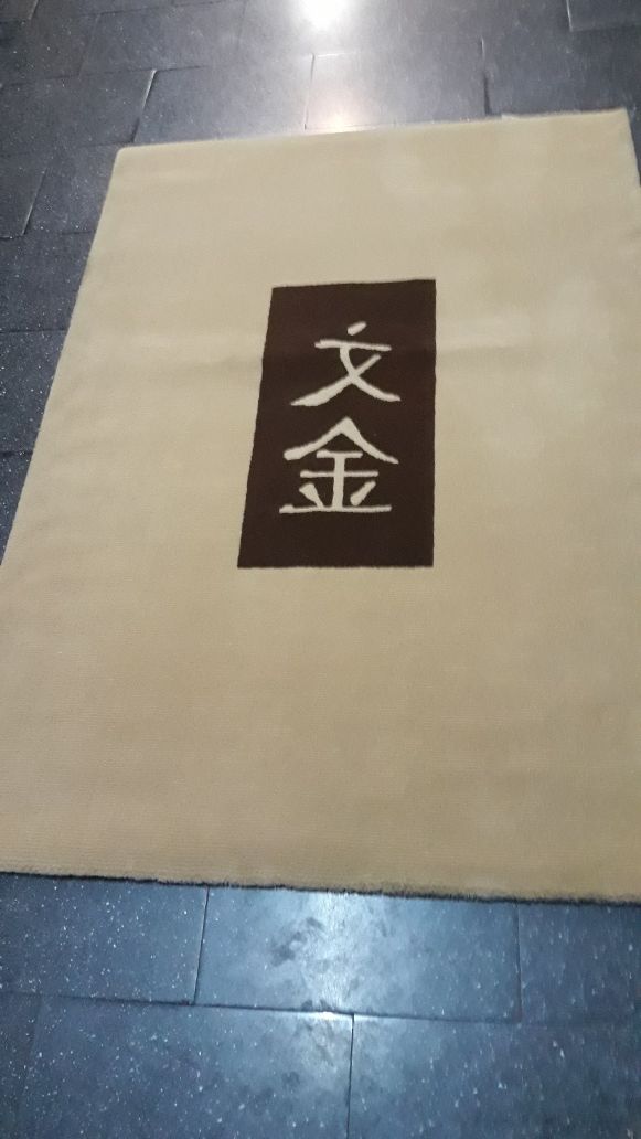 Carpetes novas bom preço