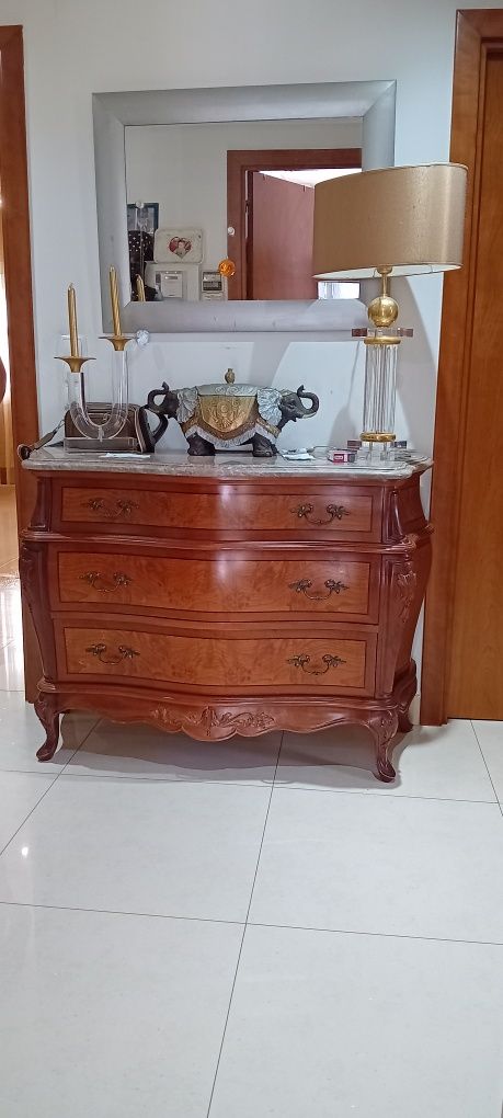 Comoda Dona Maria Barriga