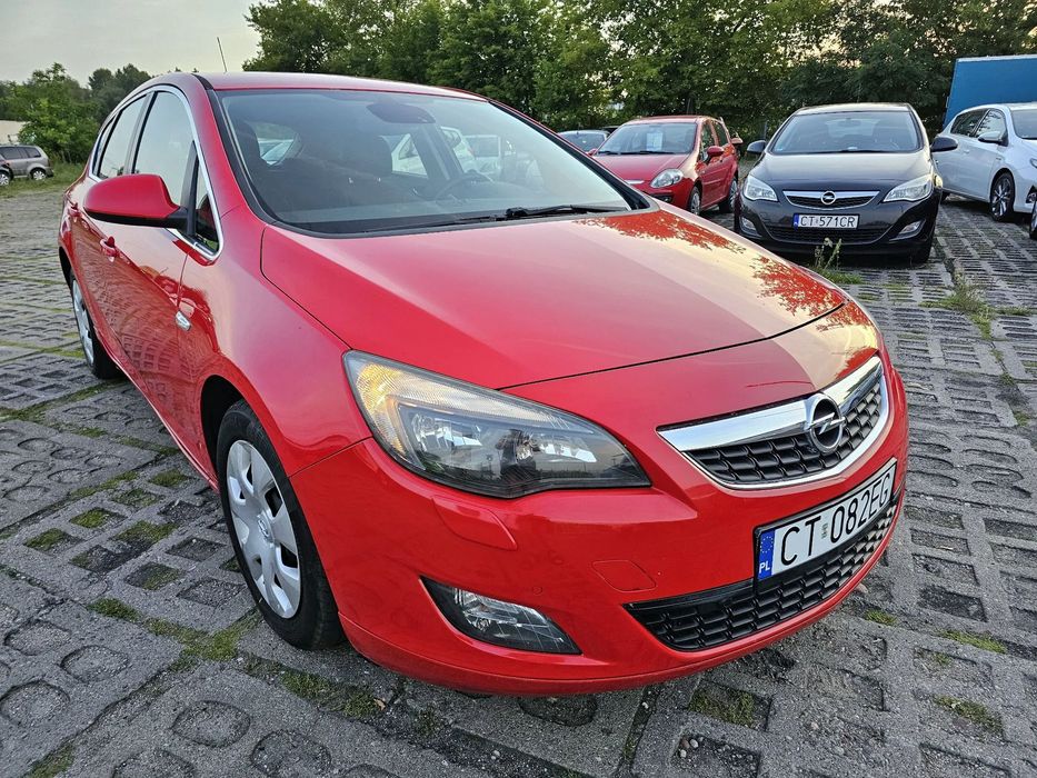 Opel Astra Opel ASTRA IV 4 J LIFT 2012 1,4 T b 140 kM AUTOMAT 190800 km ZAREJESTR