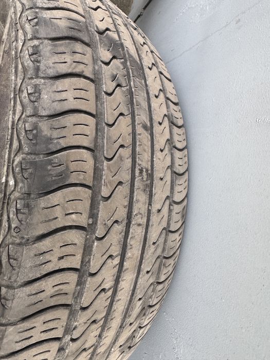 Opony zimowe Matador 215/60 r17 , rok 2017 cena za 4 opony.