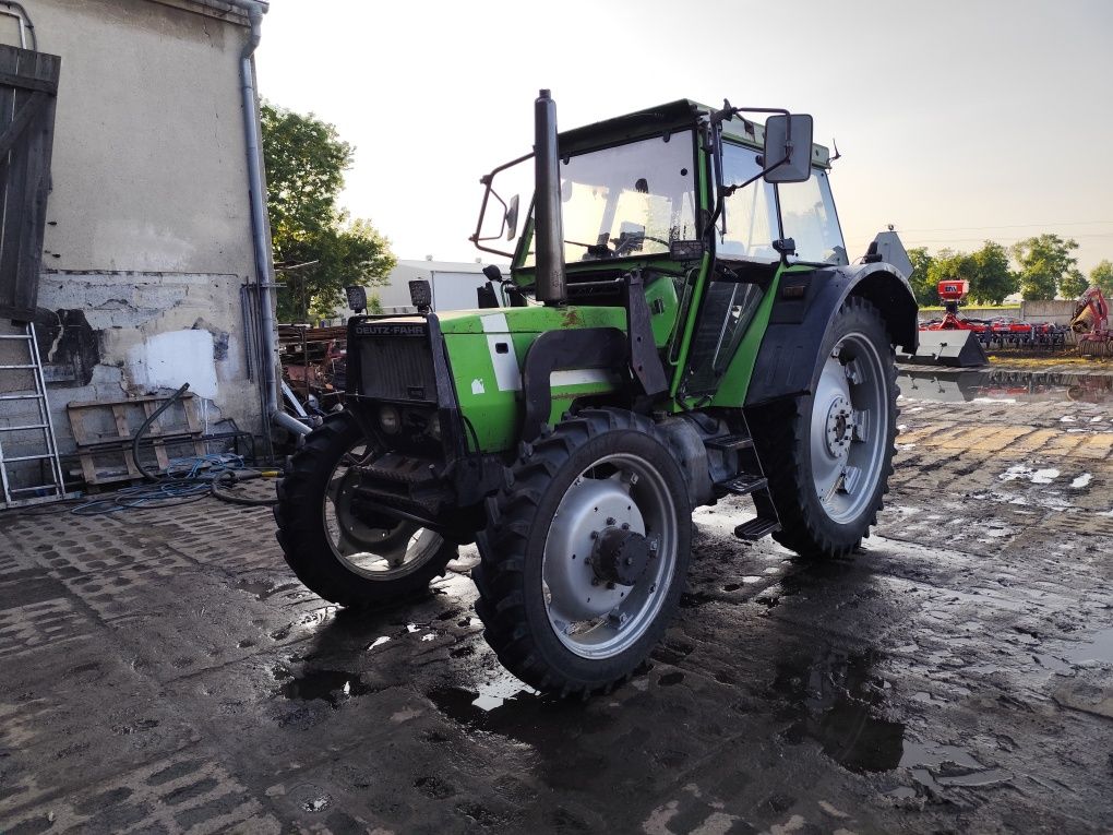 Deutz-Fahr DX90 na wąskich oponach