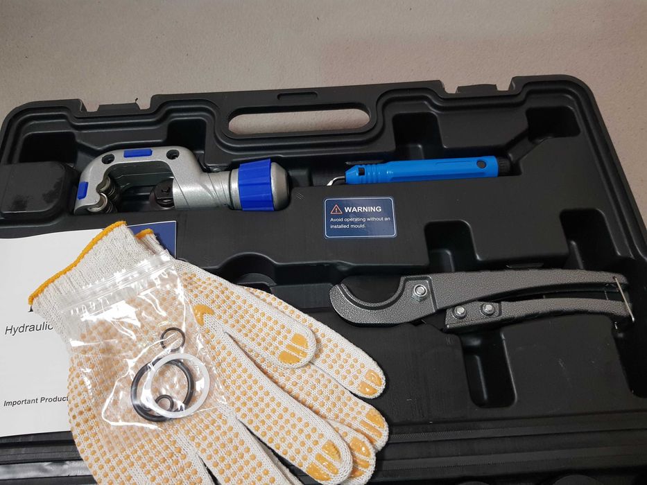 Zaciskarka April hydrauliczna do rur prasa TH, U, PEX, V miedź, stal