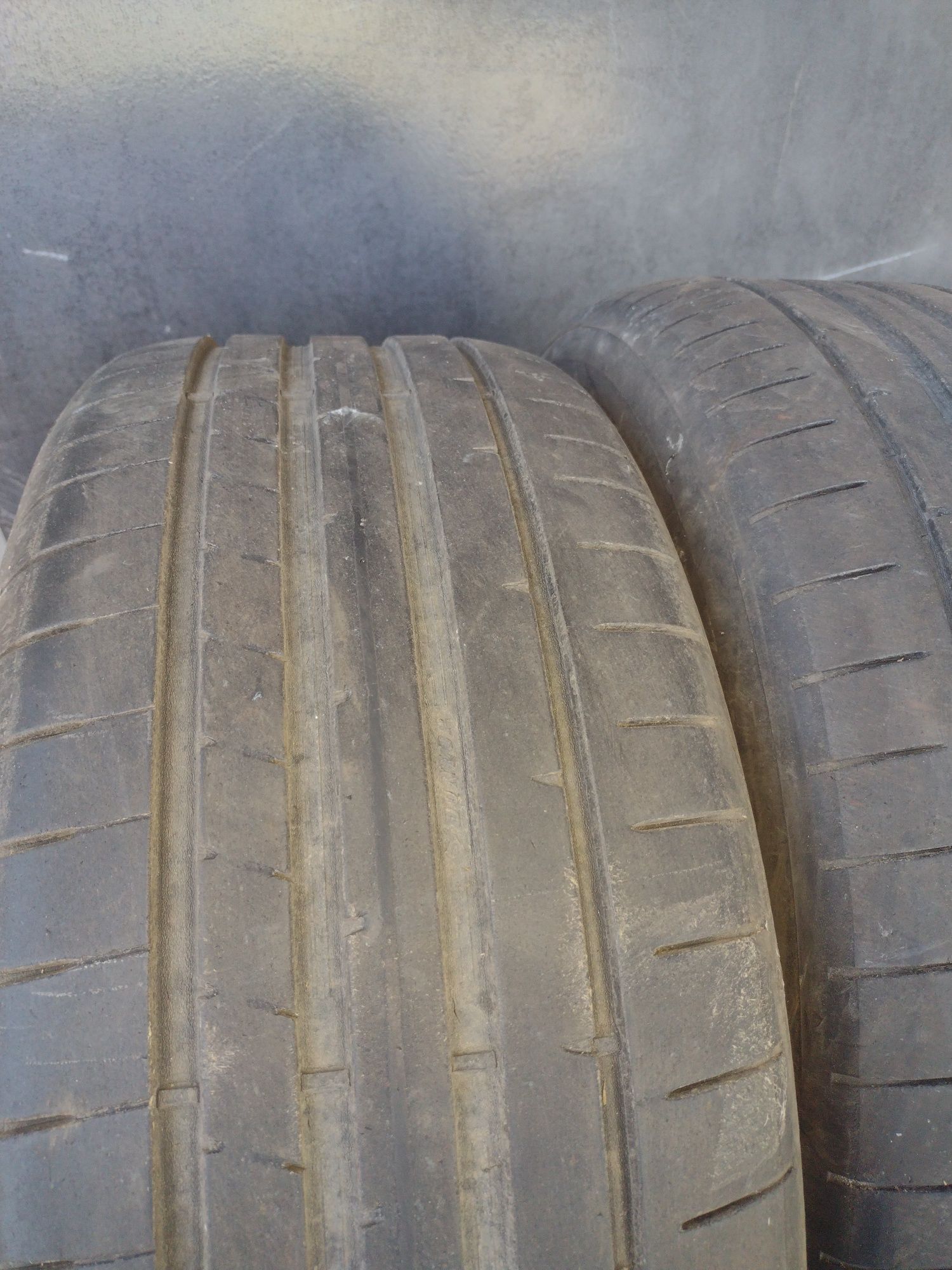 Opony letnie Dunlop 225/50/17
