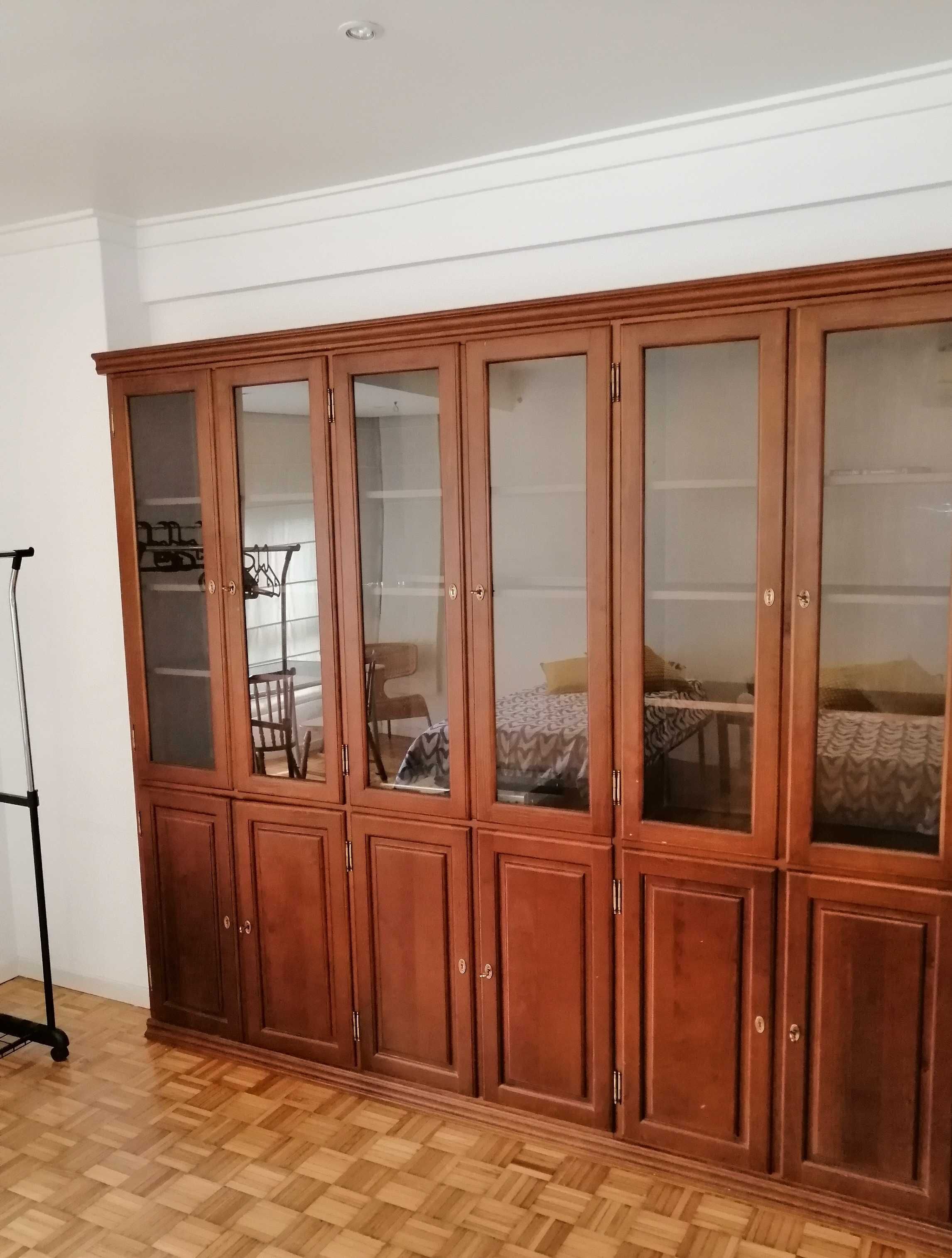 Quarto grande (30 m2) para rapariga estudante/trabalhadora