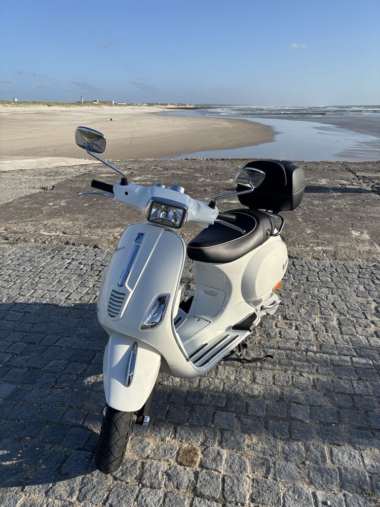 Vespa 50 S ( scooter a 2 Tempos )