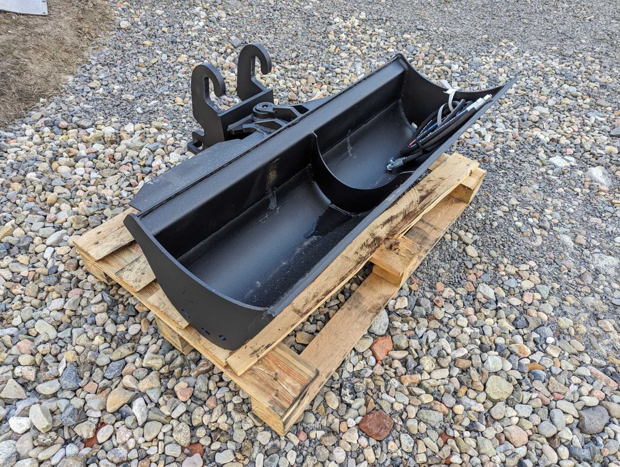 Łyżka skarpowa hydrauliczna 90,100,110,120cm do koparki CW05/MS03/JCB