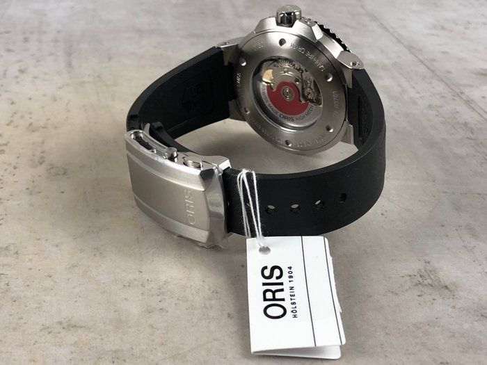 Oris Aquis Date 43,5mm Verde