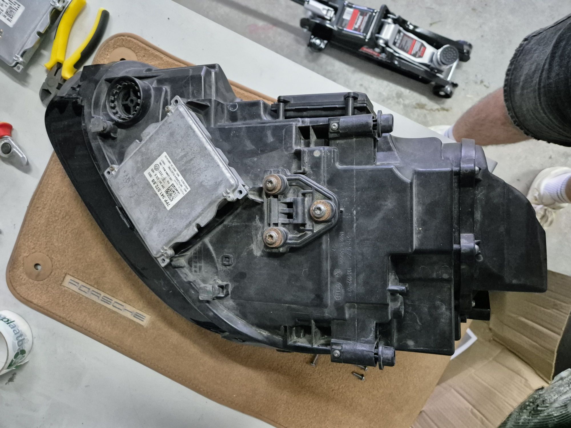 Prawa lampa Porsche Cayenne