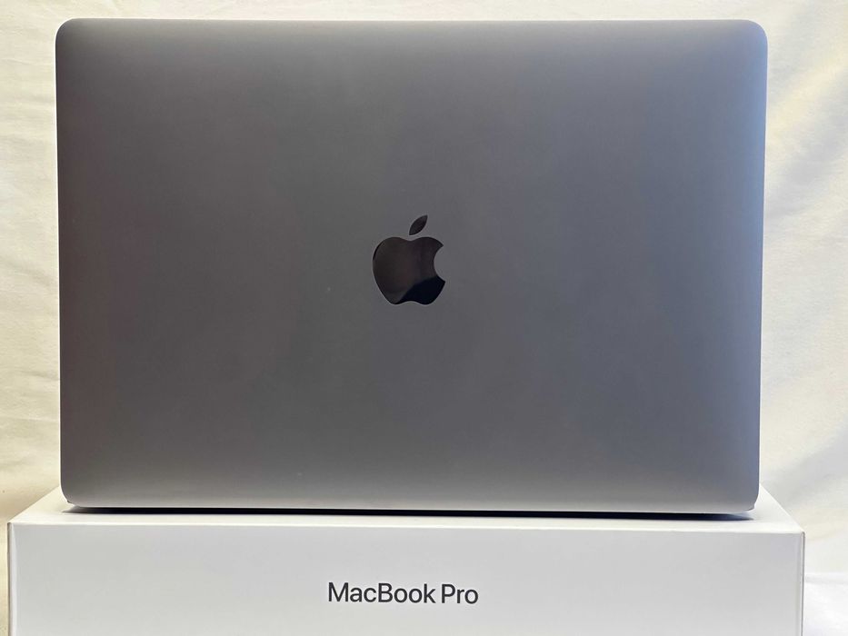 Macbook Pro 13 (A2159) - 16/256 GB 2019 - Space Grey