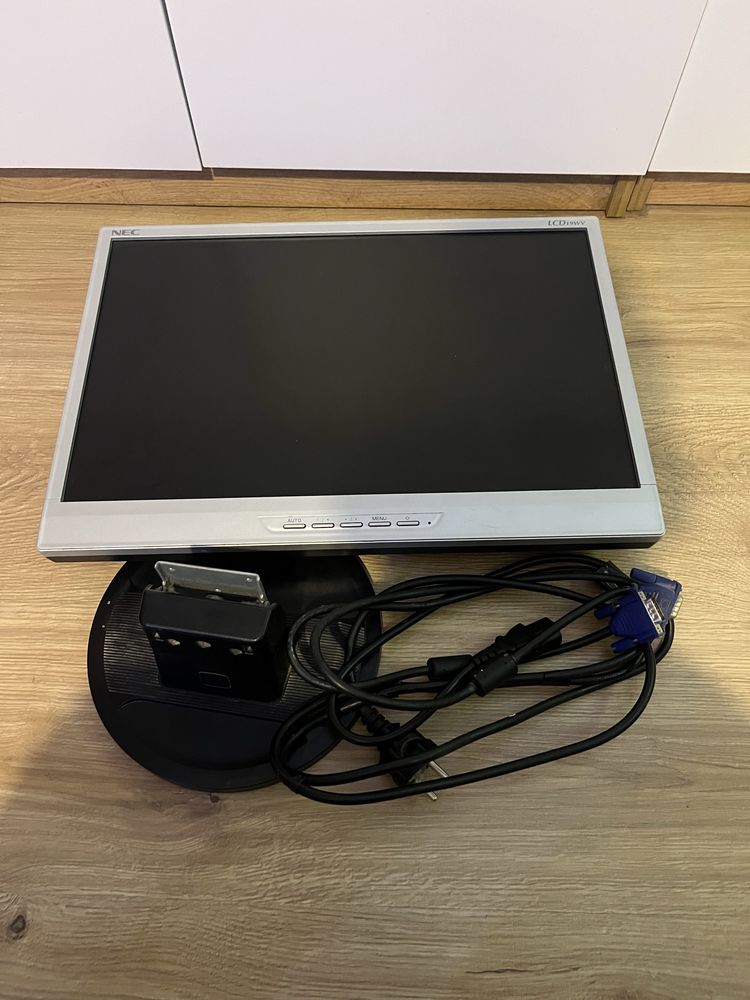 Monitor Nec LCD19WV z okablowaniem