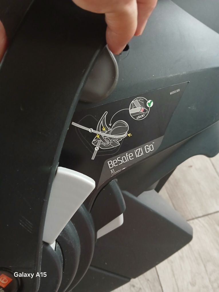 Nosidełko + baza isofix stokke besafe izi go x