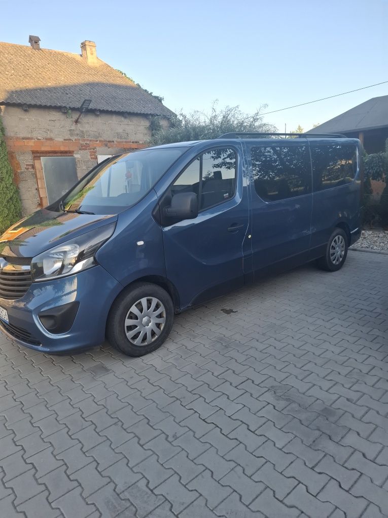 Opel vivaro 1.6 biturbo wersja long