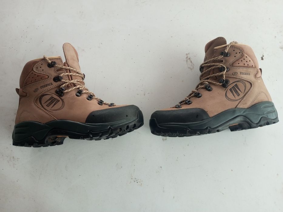 Продам Ботинки TECNICA