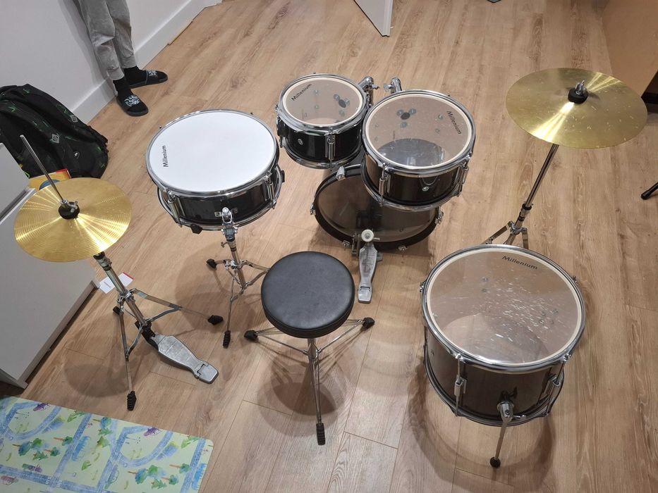 Zestaw perkusyjny Millenium Focus Junior Drum Set Black 16"