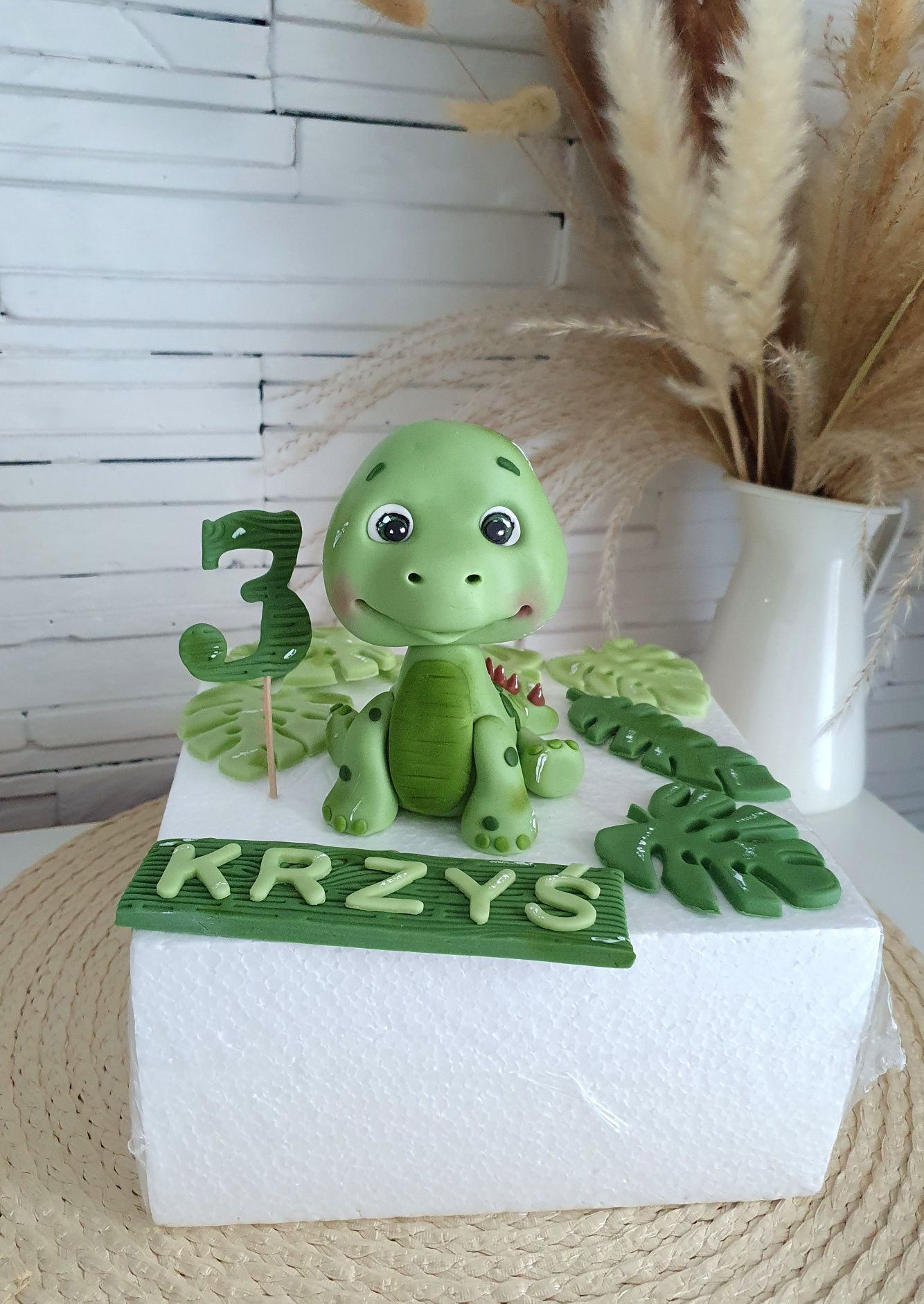 Figurka z masy cukrowej na tort Dinozaur