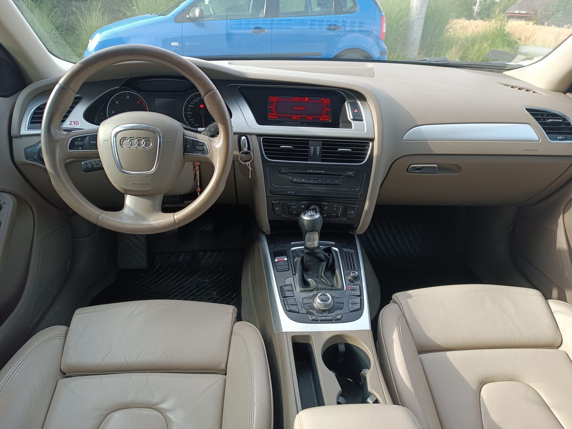 AUDI A4 B8 2.0 TDI