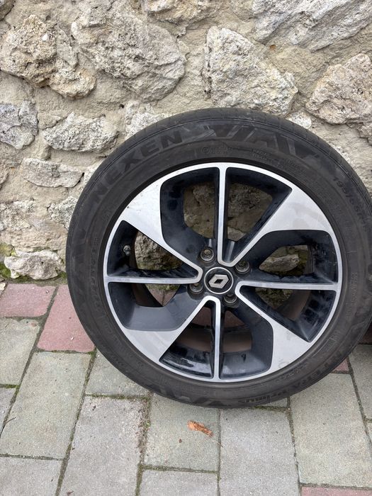 Комплект літніх шин Renault Zoe r16