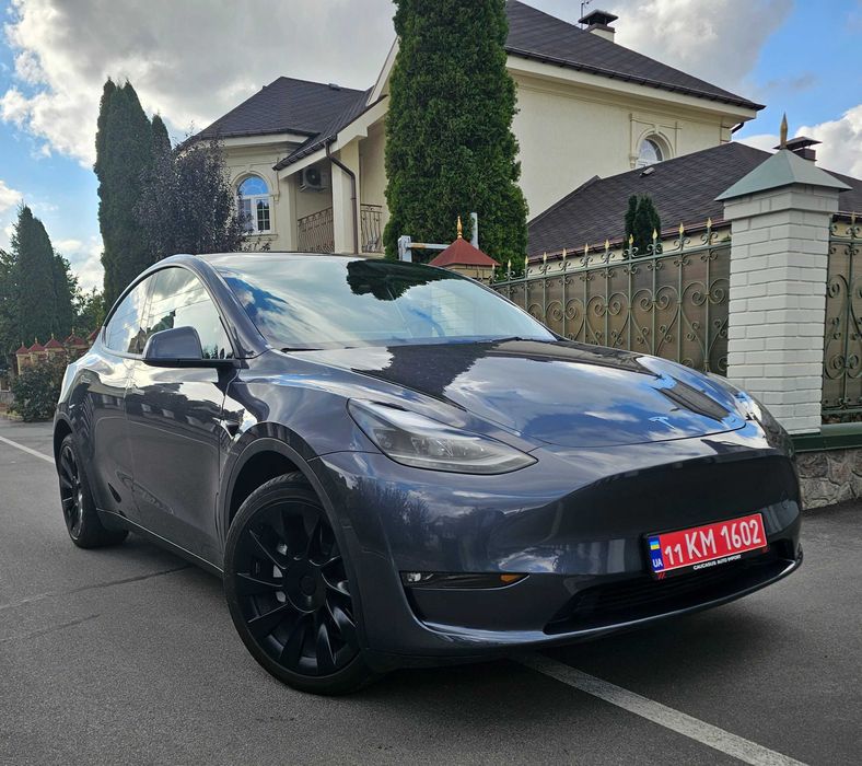 Tesla Model Y 2023 Long Range Dual Motor