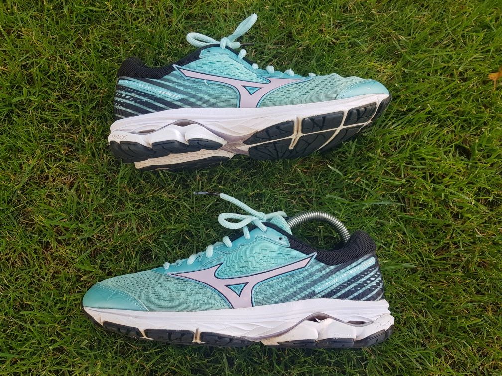 Buty Mizuno WAVE Rider 22 roz. 39