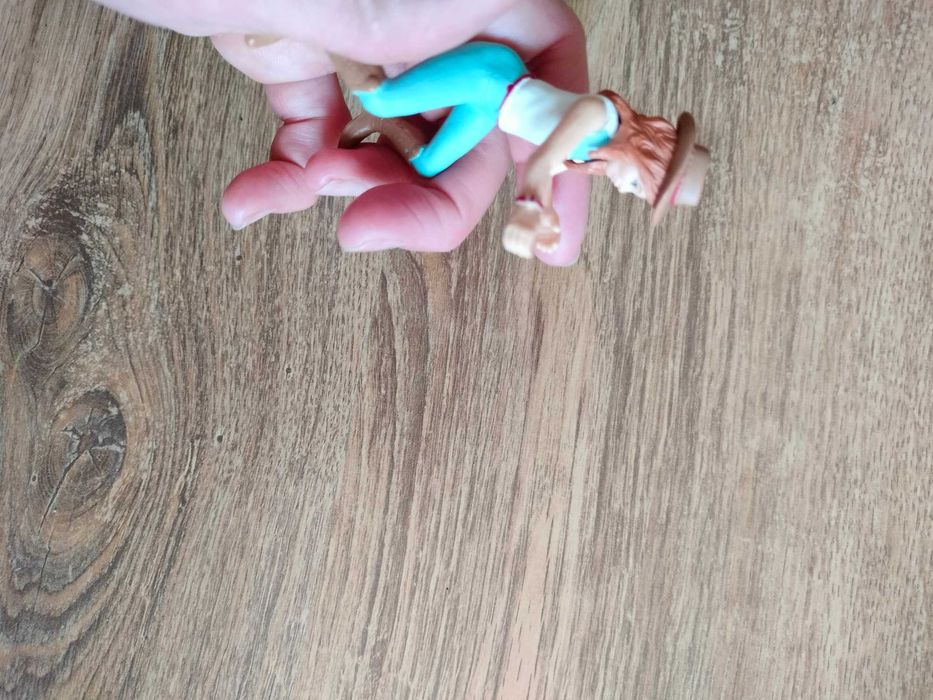 Jeździec ruchome ręce