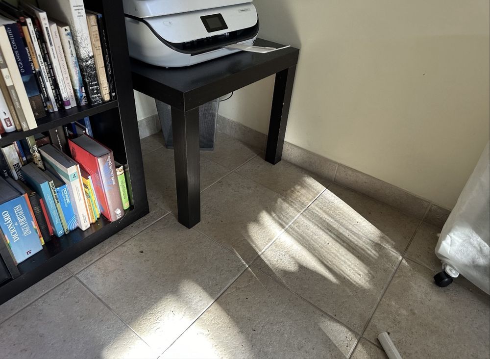 Mobiliário Ikea biblioteca