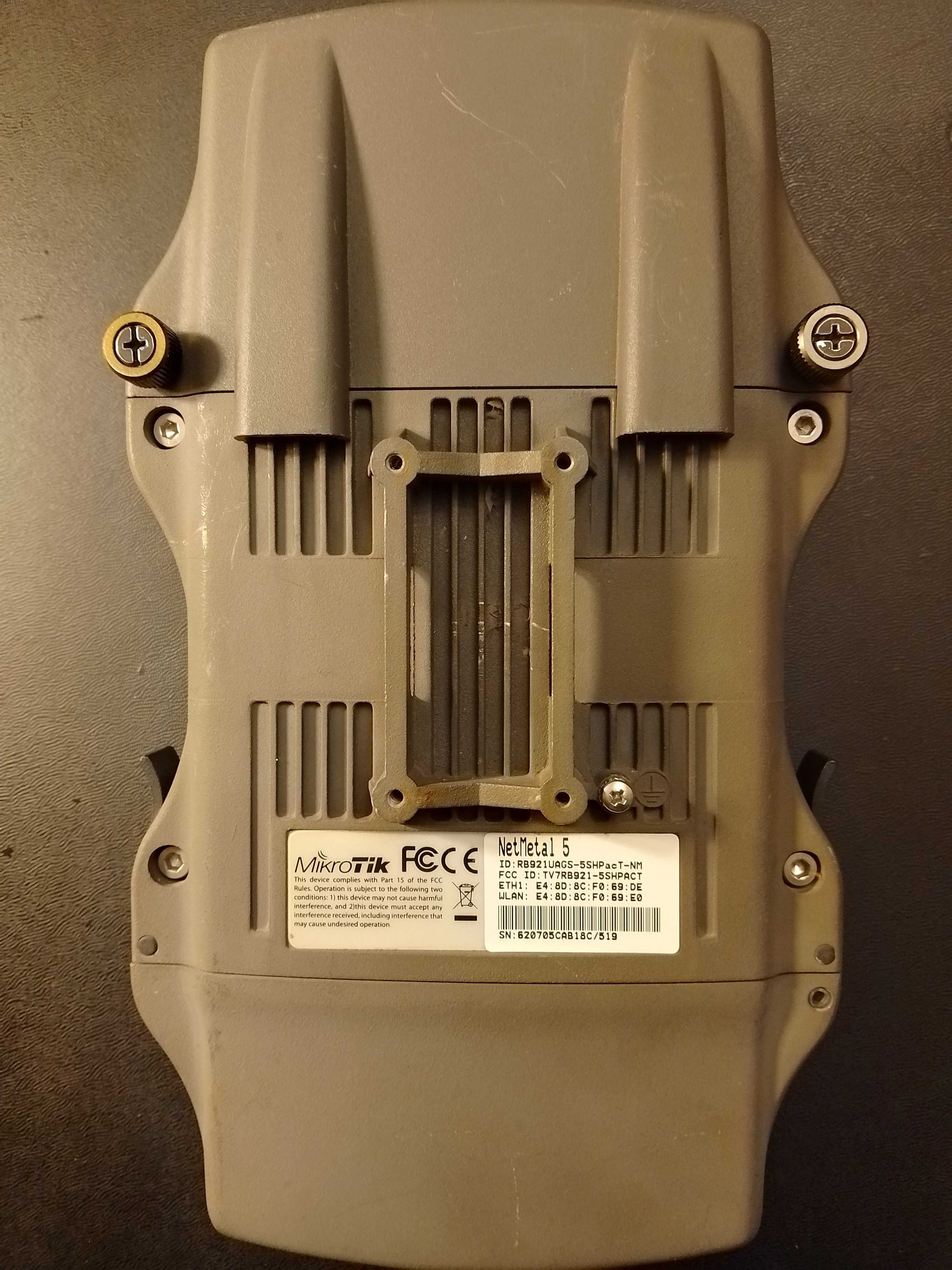 Mikrotik NetMetal 5 triple RB921UAGS-5SHPacT-NM WiFi AC 33 дБм 2000мВт