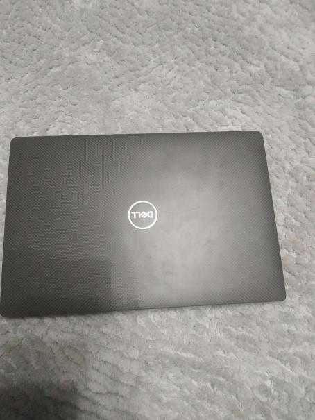 Dell Latitude 7400