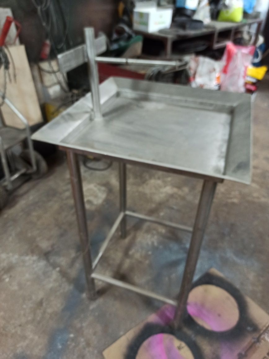 Mesa em inox para papagaio ou outras aves