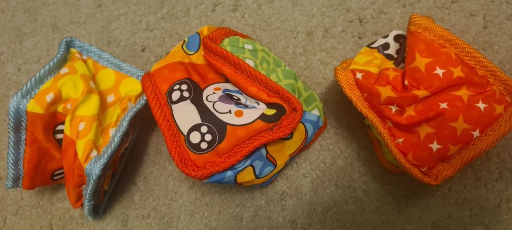 Fisher price, zestaw zabawki/grzechotki dla niemowlaków