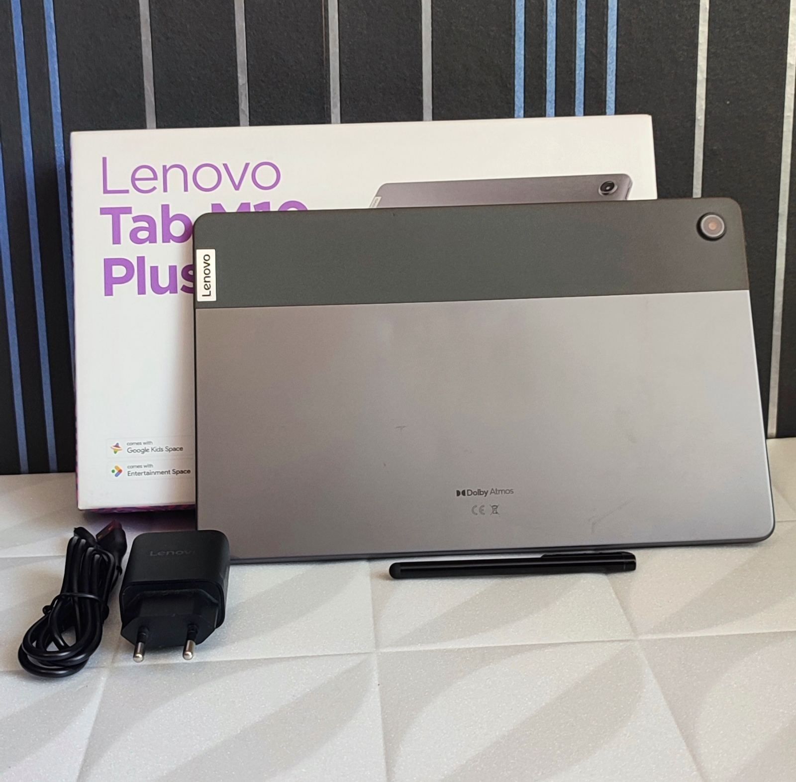 Планшет Lenovo M10 Plus 128 ГБ з *СІМ*