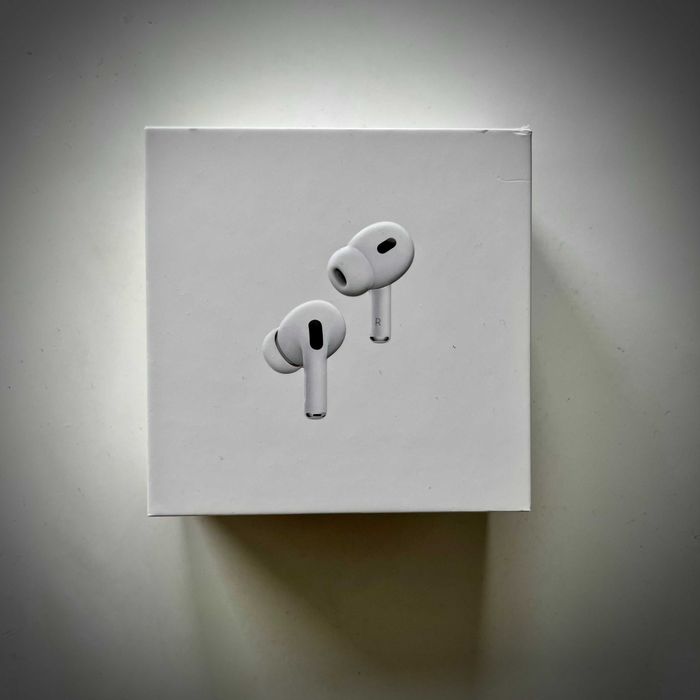 Apple AirPods Pro 2 (Lightning) - Оригінал