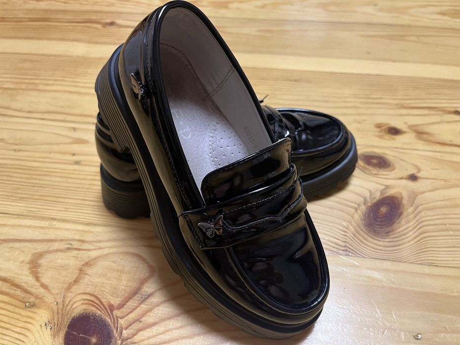 Лофери дитячі лаковані