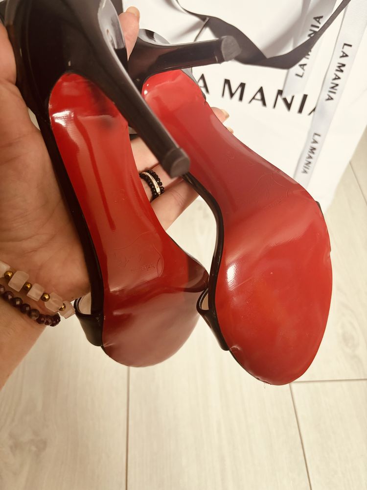 Szpilki laboutin czerwona podeszwa nowe r.39