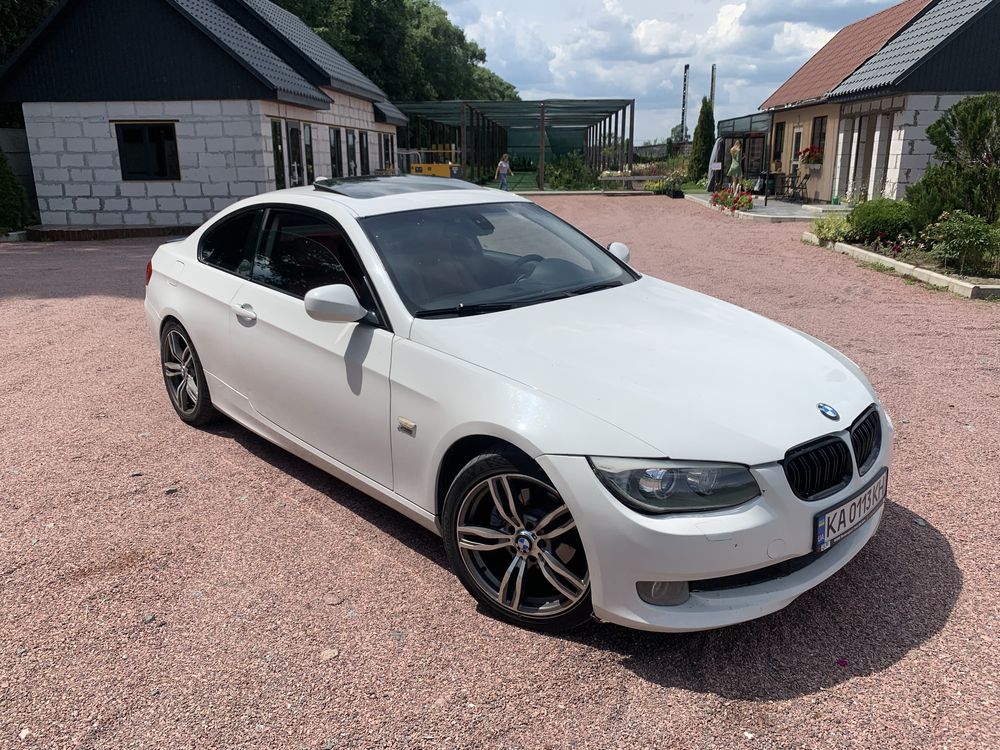 BMW 328i Coupe e92