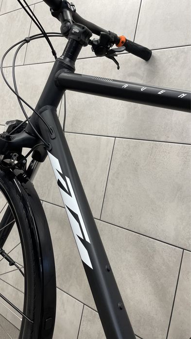 KTM Avenza Disc 27 rower trekkingowy koła 28” rama XL 60 cm