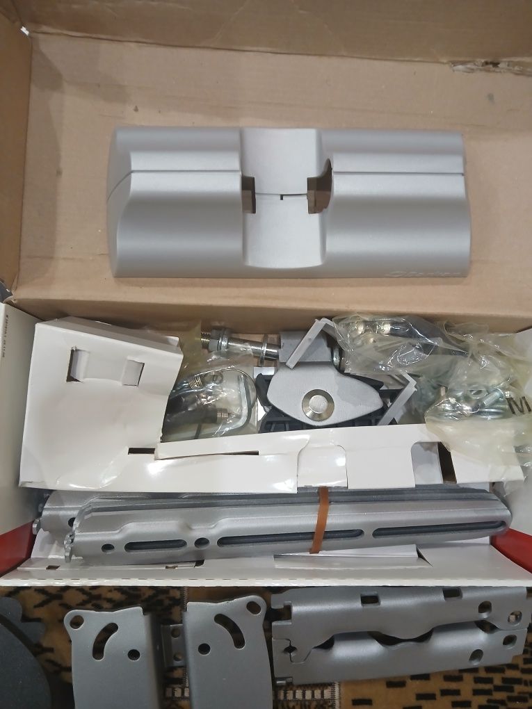 Кронштейн НОВЫЙ Barkan LCD до 32 дюймов
