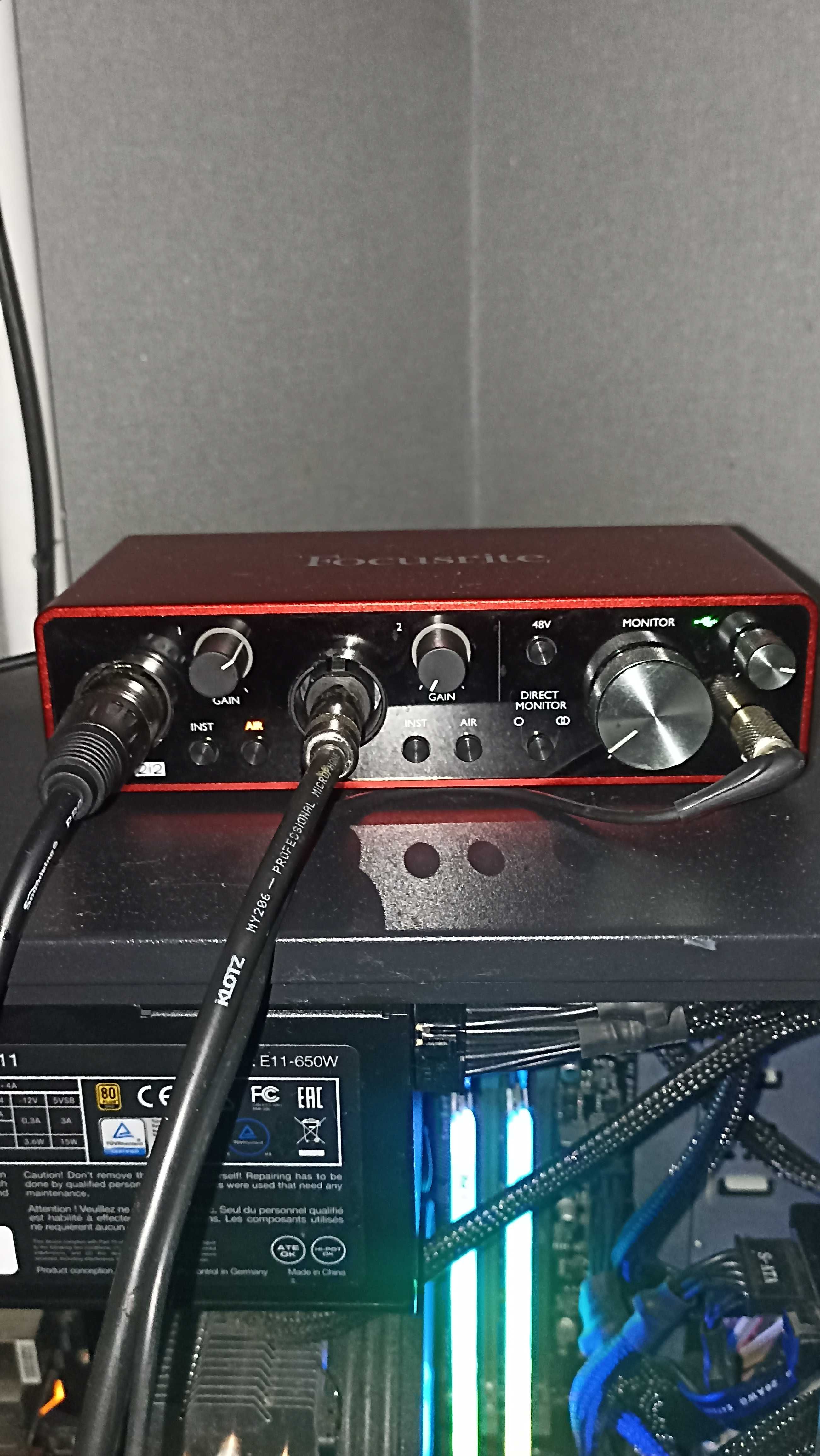 Focusrite Scarlett 2i2 3rd Gen в идеальном состоянии