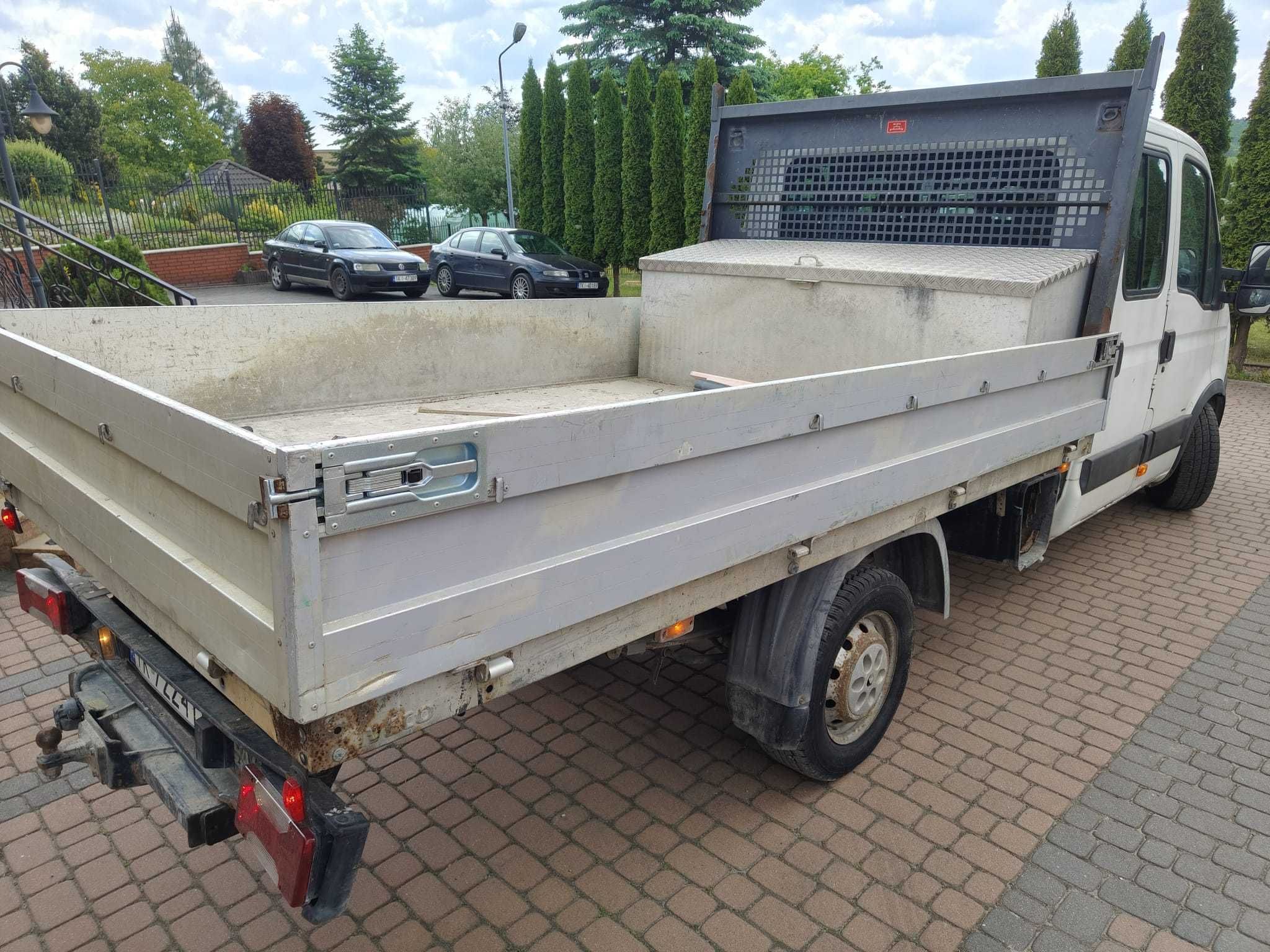 Iveco Daily 35 S 12 D – Brygadówka 7-osobowa – 2009 r.