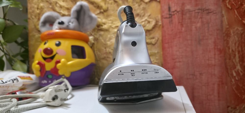 Продам Утюг, праска, Vitek ( made in PRC), Австрия.