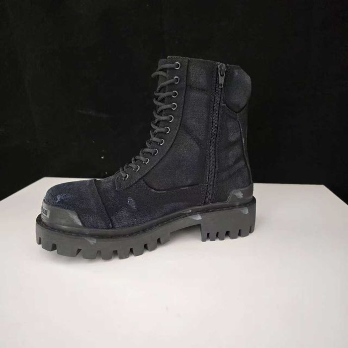 Ботинки Balenciaga Strike Boots страйки баленсиага стомпер