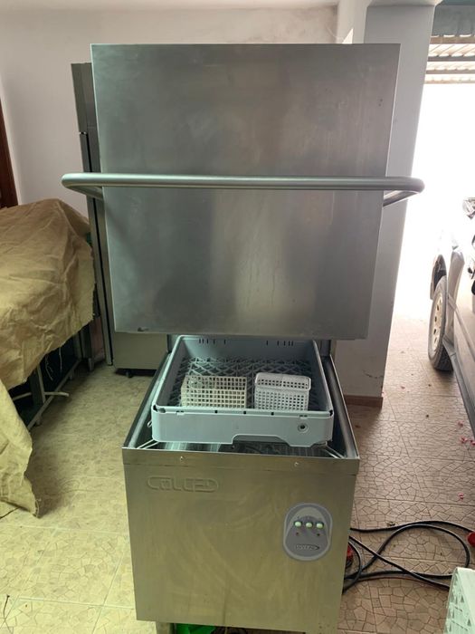 Vendo material de restaurante está tudo, em Alfarim