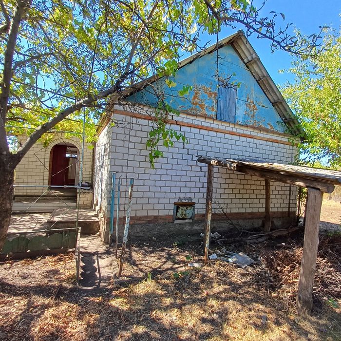 Продаеться будинок,за дитячою лікарнею,район Фрегат,під ремонт.