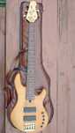 Gitara basowa Yamaha BBG5 Seymour Duncan